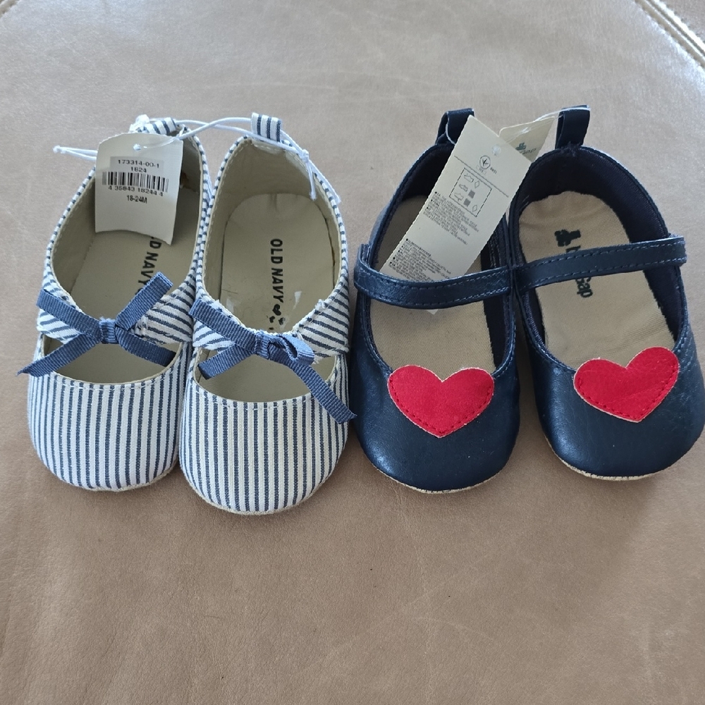 Old Navy/Baby Gap Kids Navy and White Dress Shoes